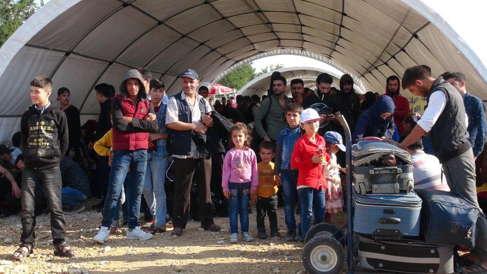 Suriyeliler bayram tatili için akın akın ülkelerine gidiyor