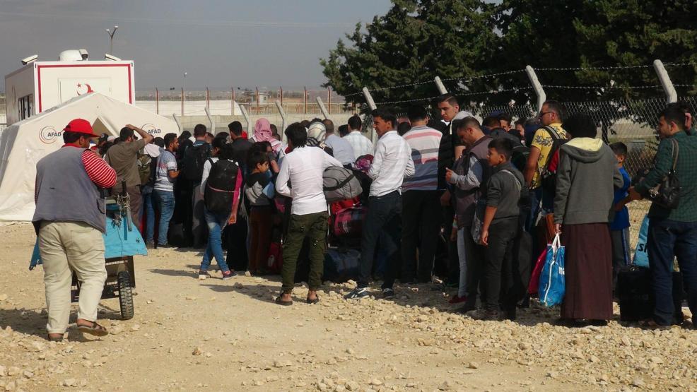 Suriyeliler bayram tatili için akın akın ülkelerine gidiyor