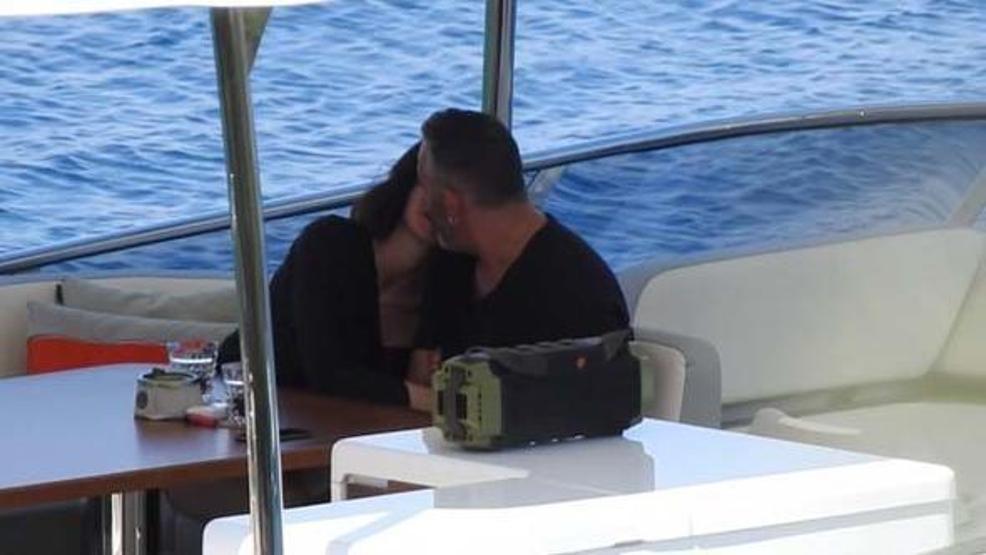 Cem Yılmaz ile Defne Samyelinin romantik tatili