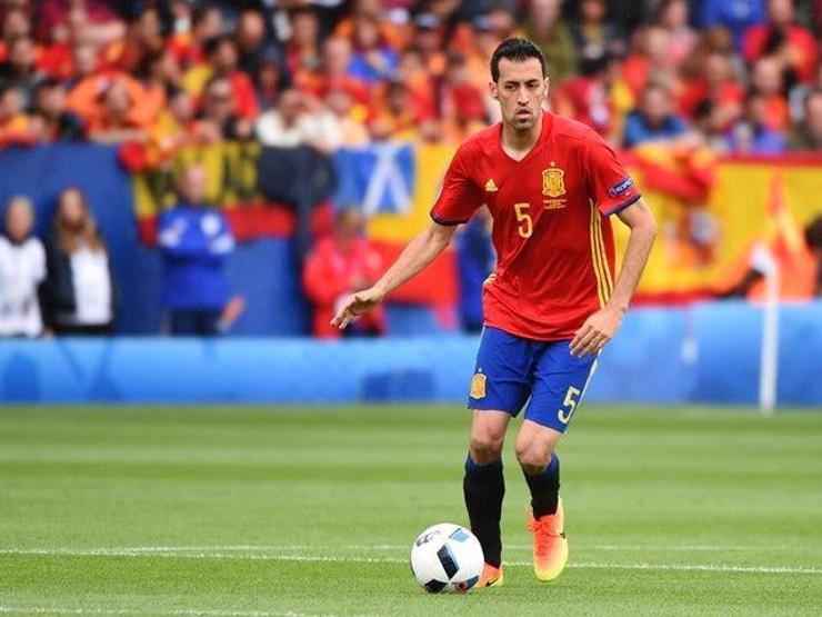Mesut Özil, Ronaldoyu geçti, sırada Messi var