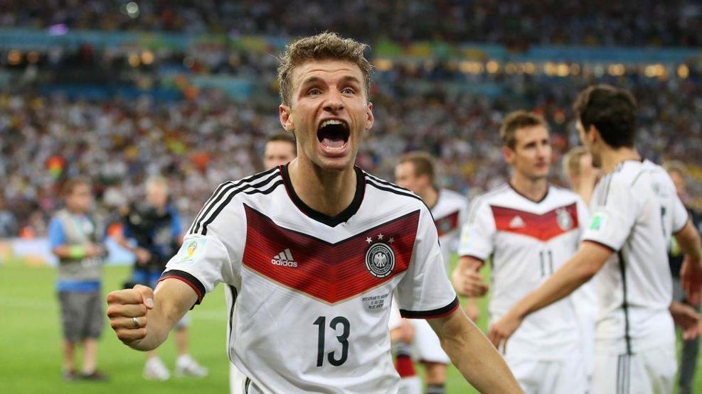 Mesut Özil, Ronaldoyu geçti, sırada Messi var