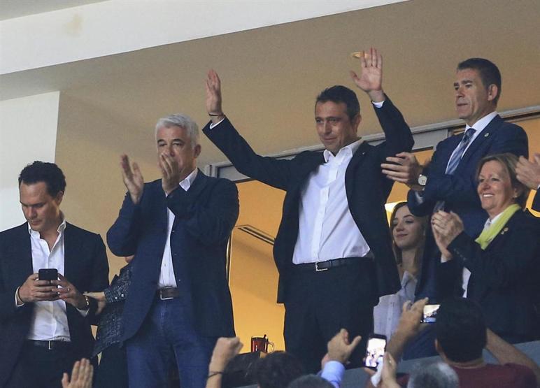 Ali Koç ilk icraatını yaptı