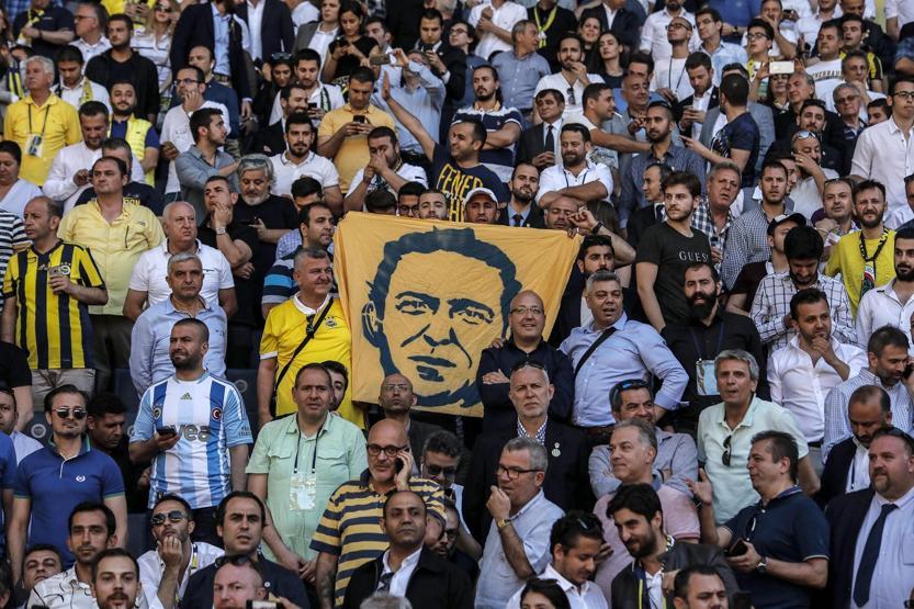 Ali Koç ilk icraatını yaptı