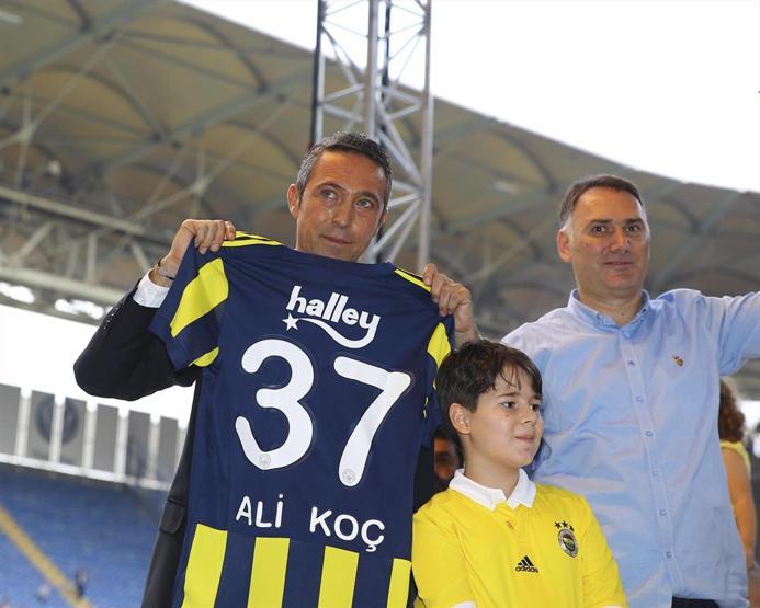 Ali Koç ilk icraatını yaptı