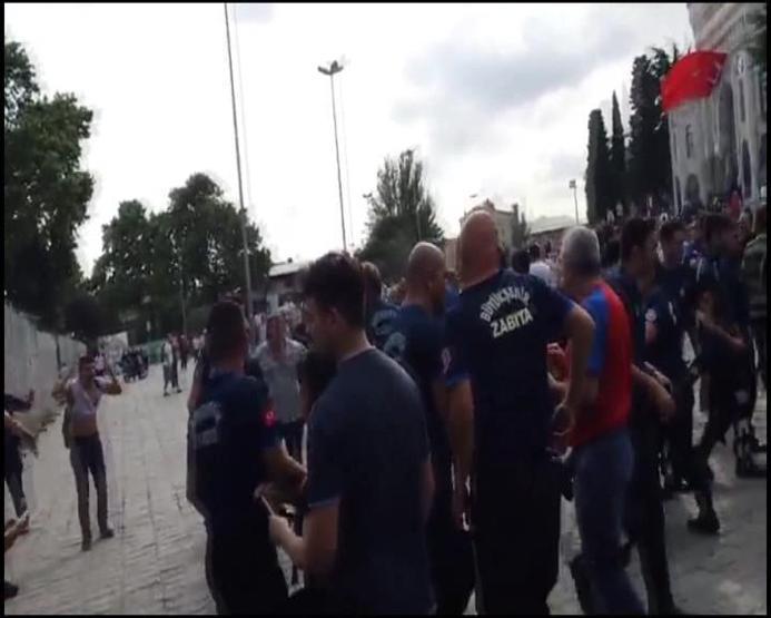 Beyazıt Meydanı bir anda karıştı