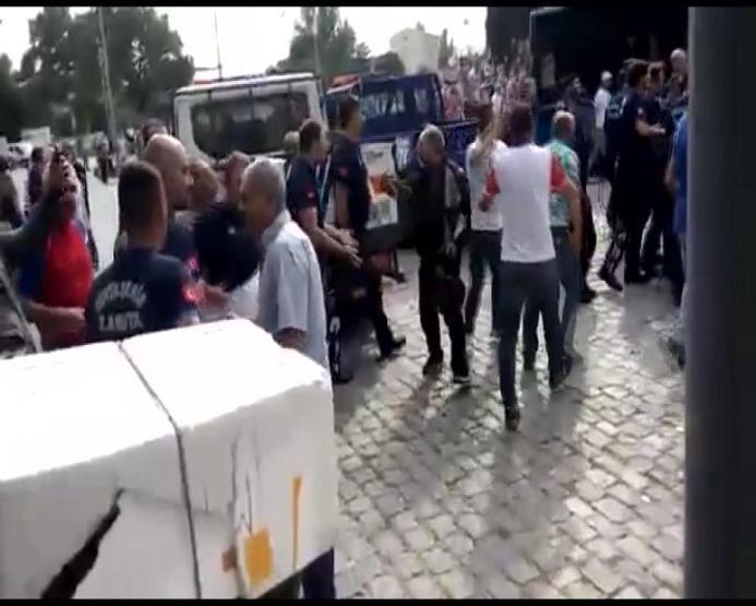 Beyazıt Meydanı bir anda karıştı