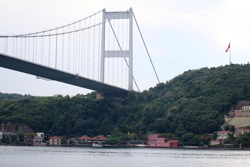 Geminin çarptığı yalıya fotoğraflı kamufulaj