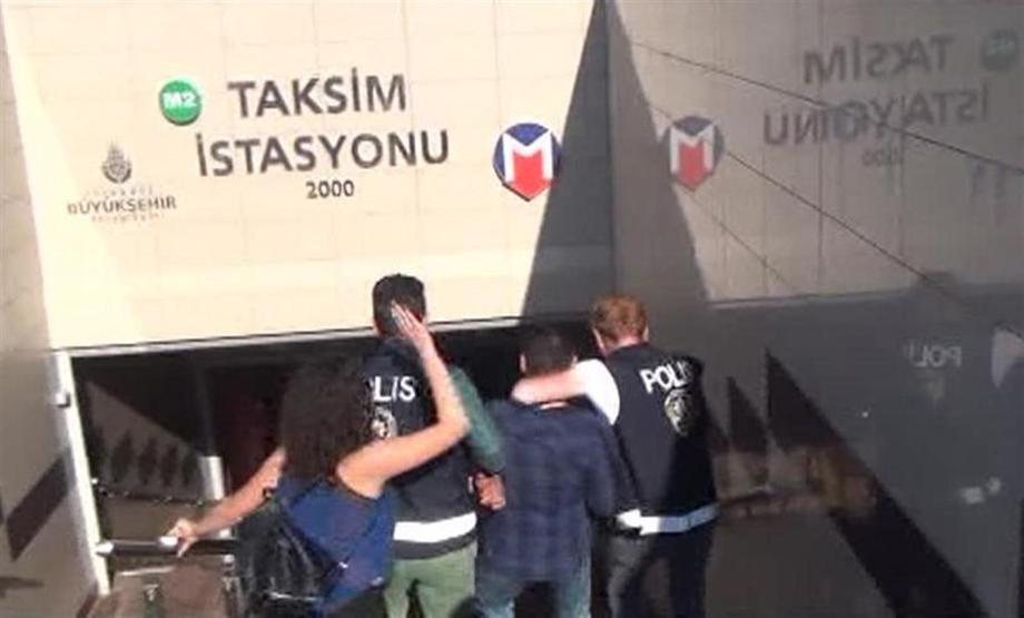 Taksim Metrosunda hareketli dakikalar
