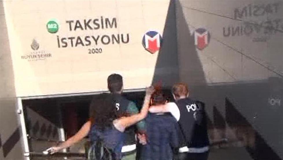 Taksim Metrosunda hareketli dakikalar