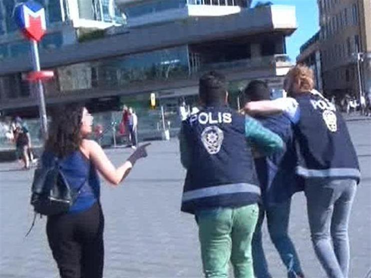 Taksim Metrosunda hareketli dakikalar