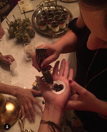 Hilal Özdemir ve Volkan Babacan’ın renkli kına gecesi