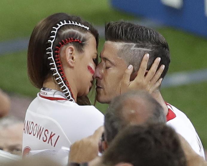 Lewandowskiyi eşi Anna teselli etti