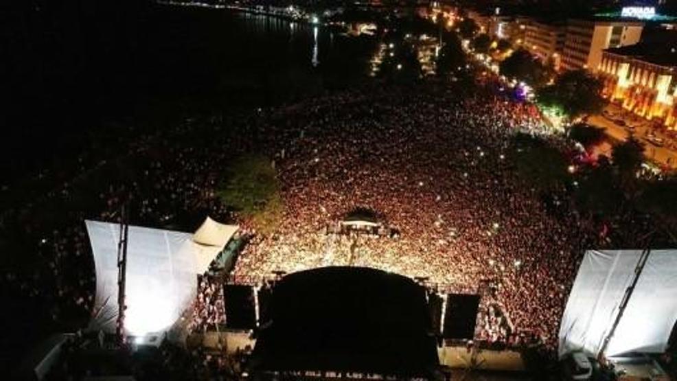 Orduda Murat Boz konserinde izdiham