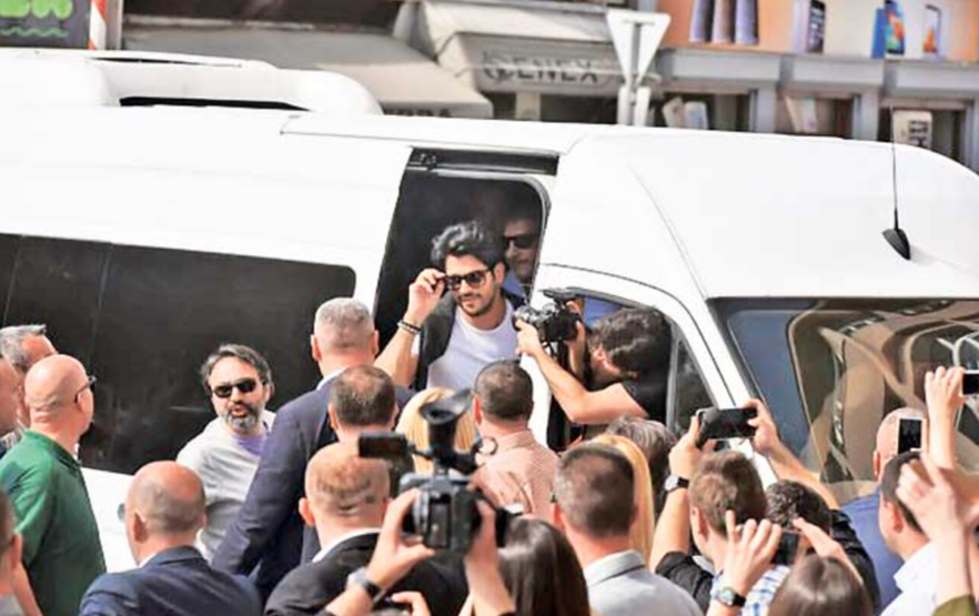 Karadağ Burak Özçivite çifte vatandaşlık teklif etti