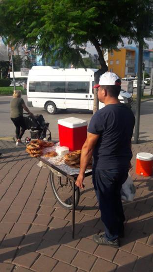 Polis yakalamak için kılıktan kılığa girdi