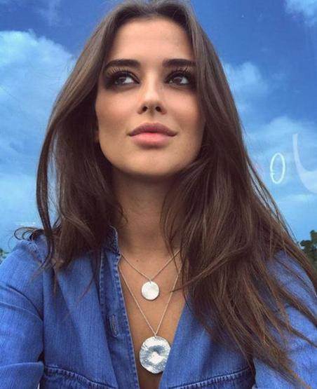 İşte Neymarı peşinden koşturan Türk kızı: Elif Aksu