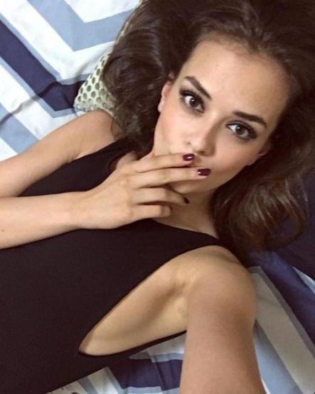 İşte Neymarı peşinden koşturan Türk kızı: Elif Aksu