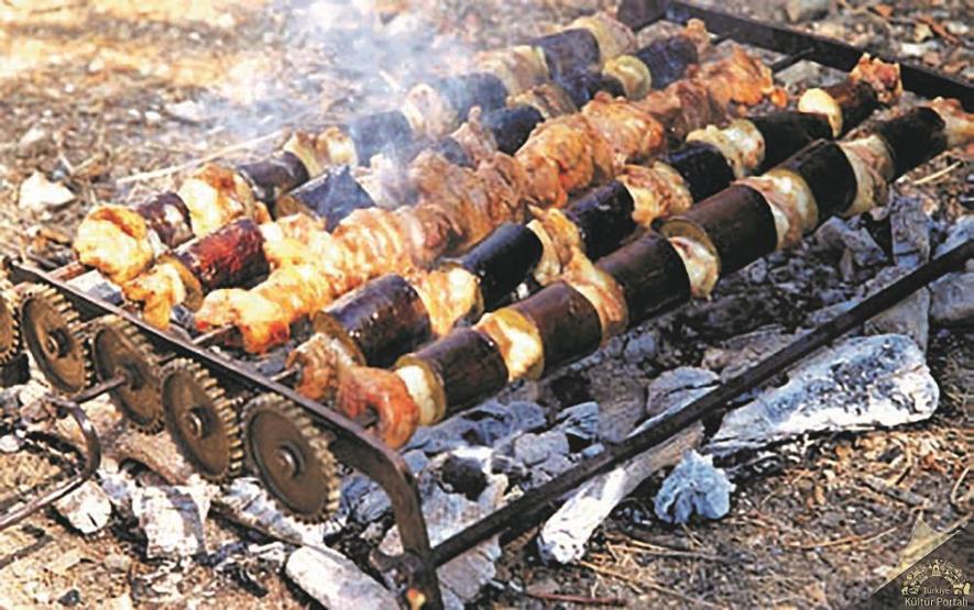 Amasyaya gittiğinizde tatmanız gereken lezzetler
