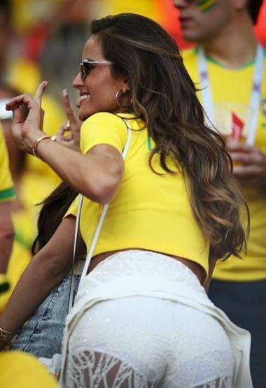 Brezilyalı model tribünleri salladı
