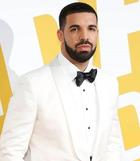 Drake, Sophie Brussauxdan çocuğu olduğunu itiraf etti