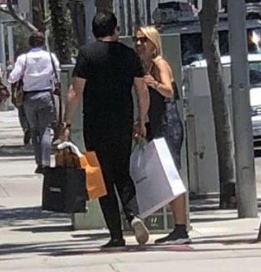 Ece Erken sevgilisiyle Amerika’da görüntülendi