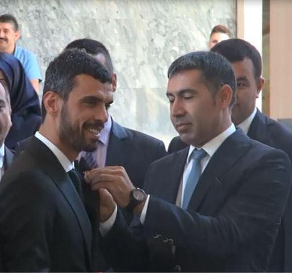 AK Partili Sofuoğlu Meclise Lamborghini ile geldi