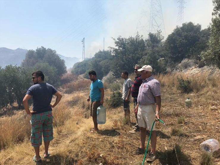 Bodrumda orman yangını yerleşim yerlerini tehdit ediyor