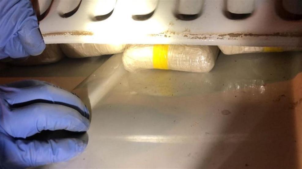 Yolcu minibüsünden 63 kilo eroin çıktı