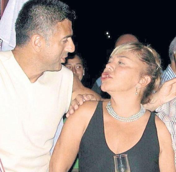 İdil Fıratın nikah şahidi Sezen Aksu olacak