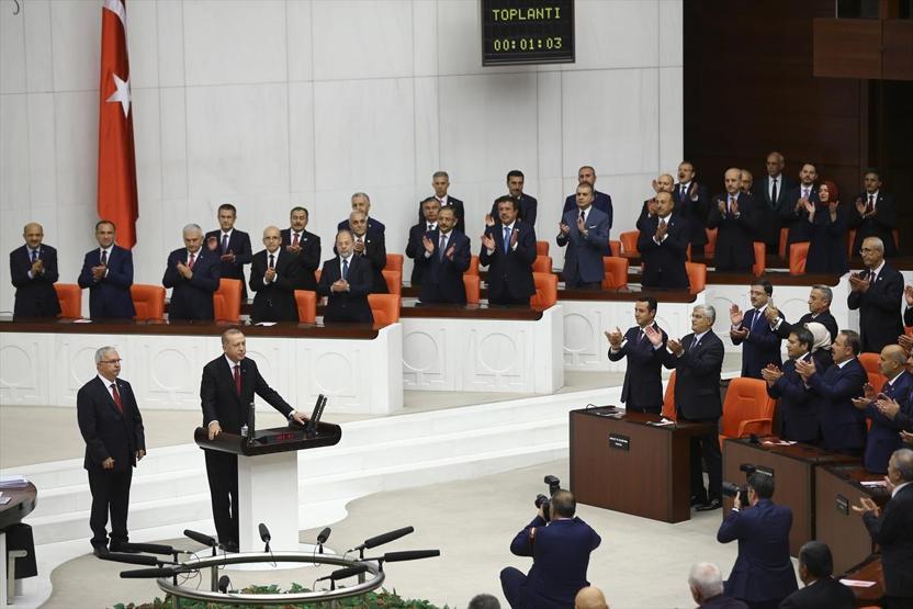 Yeni sistem resmen başladı: İşte Cumhurbaşkanı Erdoğanın yemin töreninden kareler