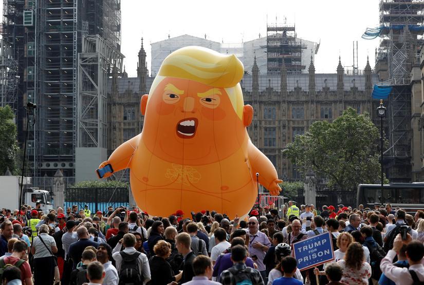 Trumpın ilk İngiltere ziyareti protestolar arasında geçiyor