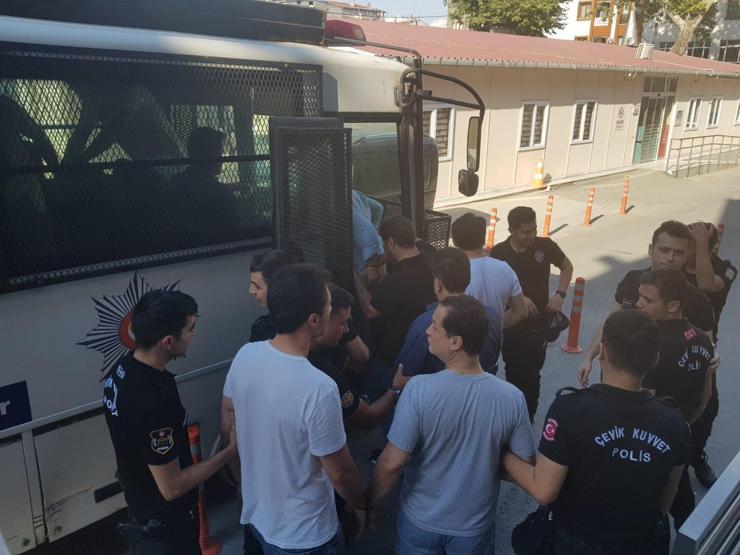 Adnan Oktar grubuna operasyon: 84 şüpheli sağlık kontrolünde