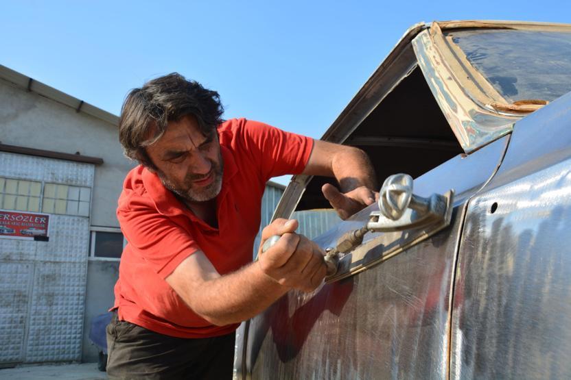 Hurda otomobilleri baştan yaratıyor: Değeri 300 bin liraya çıkıyor