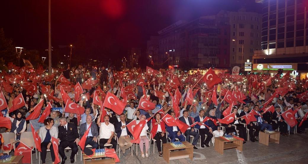 15 Temmuz Türkiyenin 81 ilinde böyle anıldı