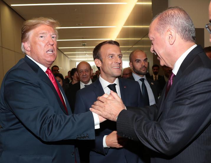 Dünya Erdoğan-Trump tokalaşmasını konuşuyor