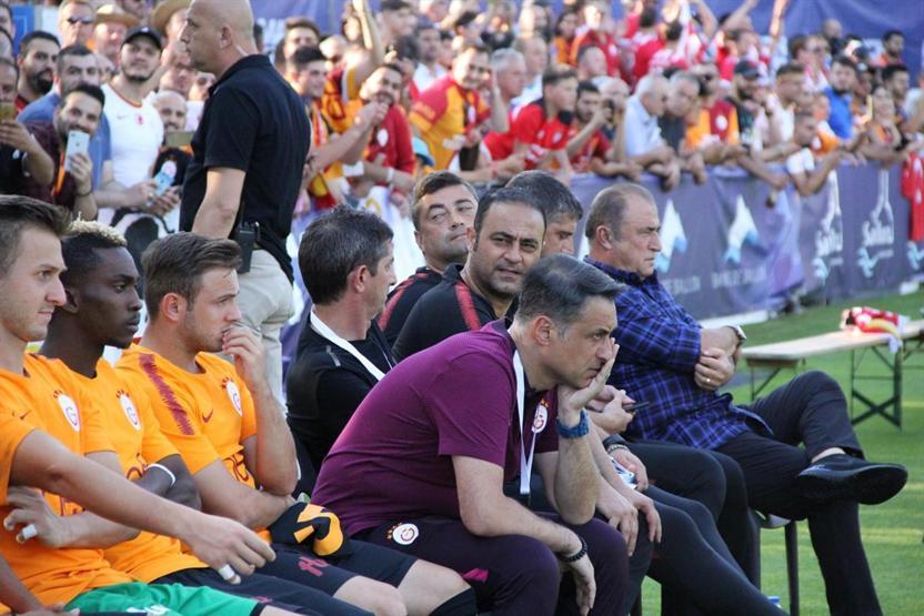 Galatasaray PSVden 3 gol yedi