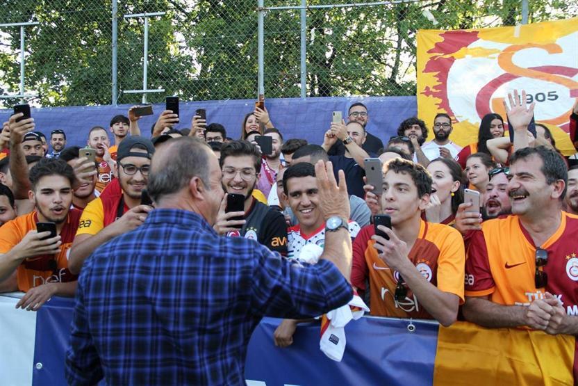 Galatasaray PSVden 3 gol yedi