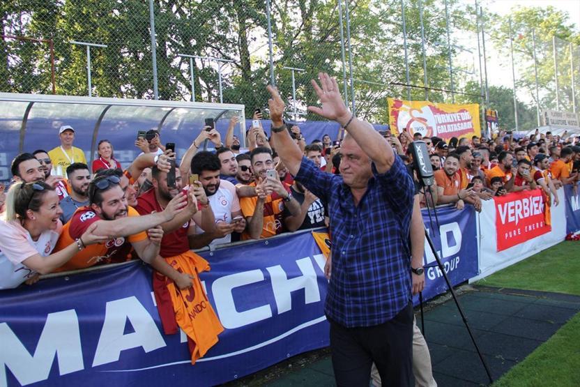 Galatasaray PSVden 3 gol yedi