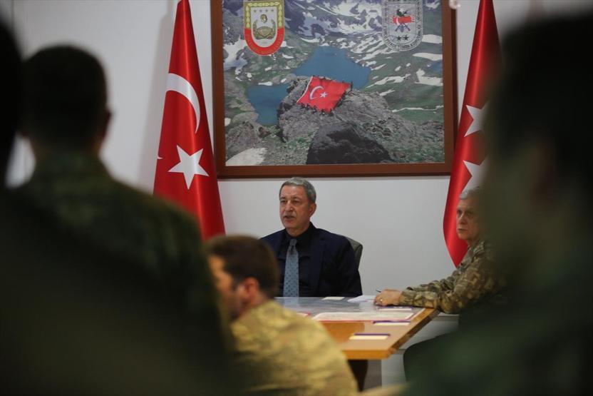 Hulusi Akar sınırın sıfır noktasında
