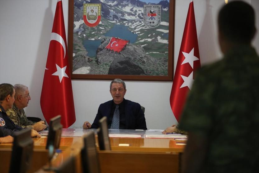 Hulusi Akar sınırın sıfır noktasında