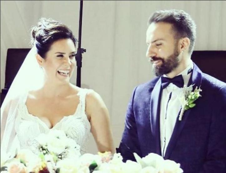 Bengi Öztürk ile Sertaç Akkayanın mutlu günü