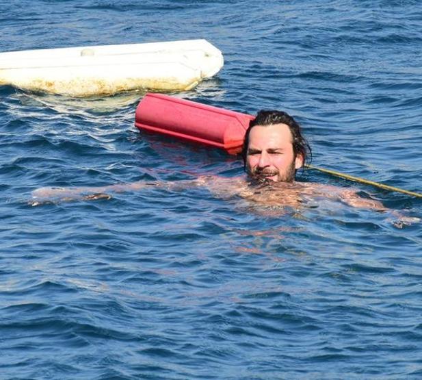 Berrak Tüzünataç ve Birkan Sokullu tatil sezonunu açtı