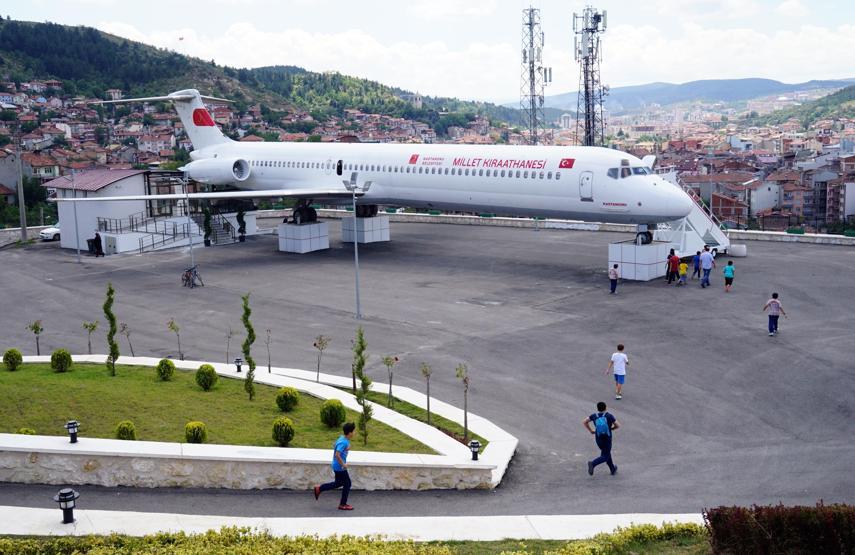 Dev yolcu uçağı Millet Kıraathanesine dönüştü