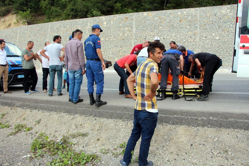 İstanbuldan Bartına giden motosikletli genç kazada hayatını kaybetti