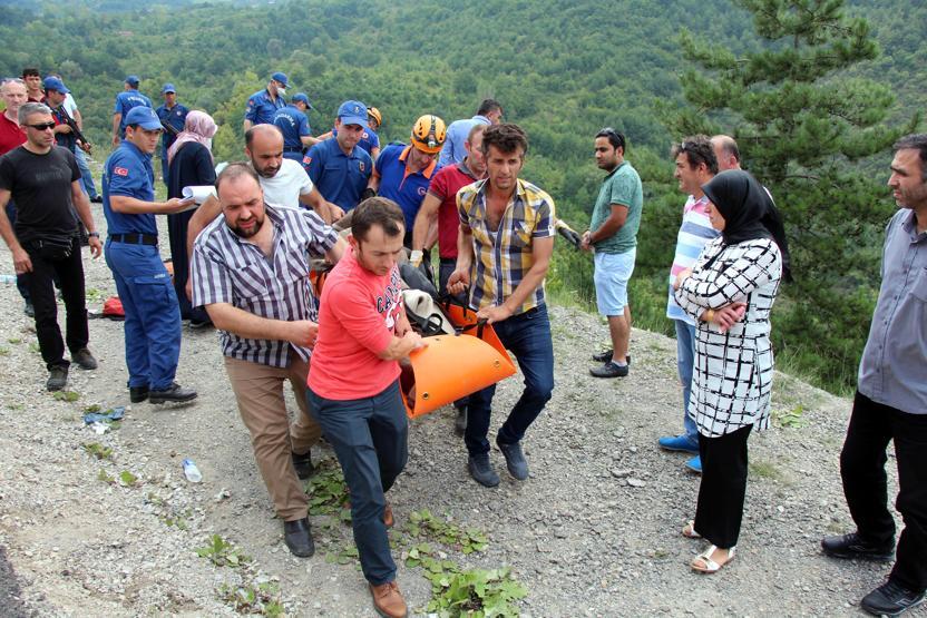 İstanbuldan Bartına giden motosikletli genç kazada hayatını kaybetti