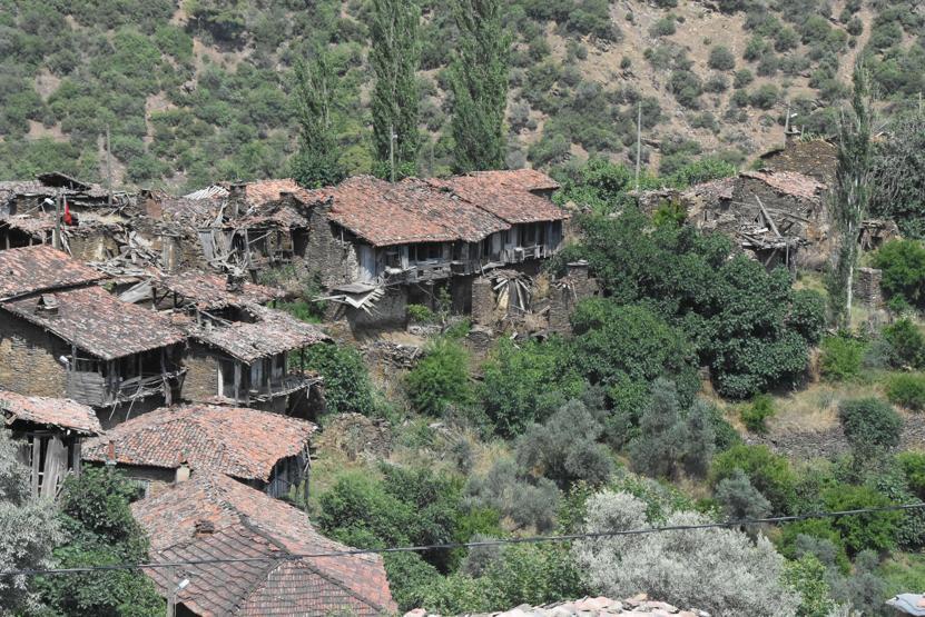 Hayalet köy Lübbeyin son sakinleri SİTten dertli