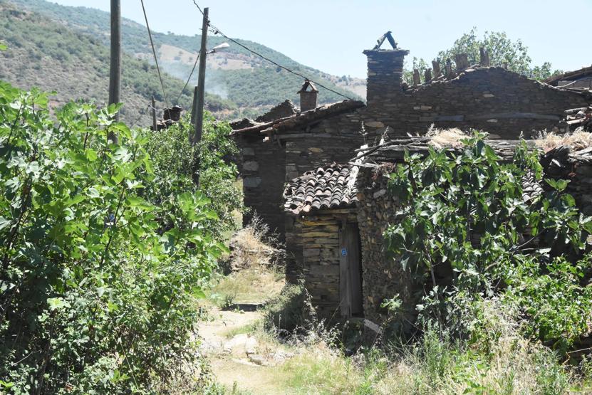 Hayalet köy Lübbeyin son sakinleri SİTten dertli