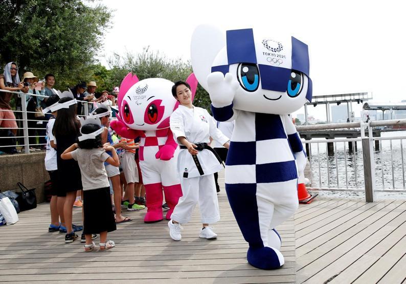 2020 yılında yapılacak Tokyo Olimpiyatları maskotları tanıtıldı