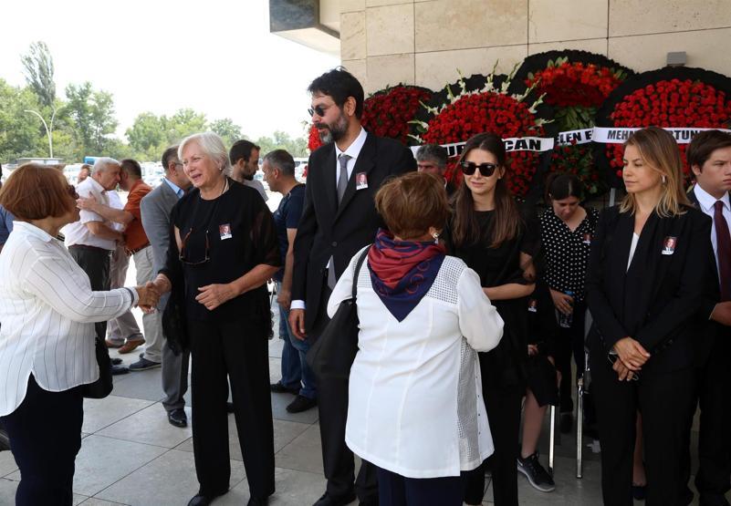 Ayhan Bozkurt son yolculuğuna uğurlandı