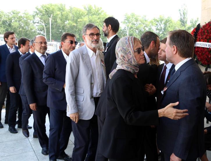 Ayhan Bozkurt son yolculuğuna uğurlandı